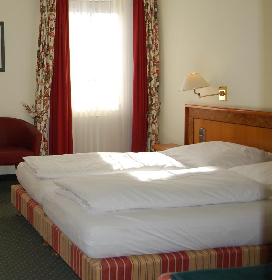 Hotel Ochsen Штутгарт Экстерьер фото