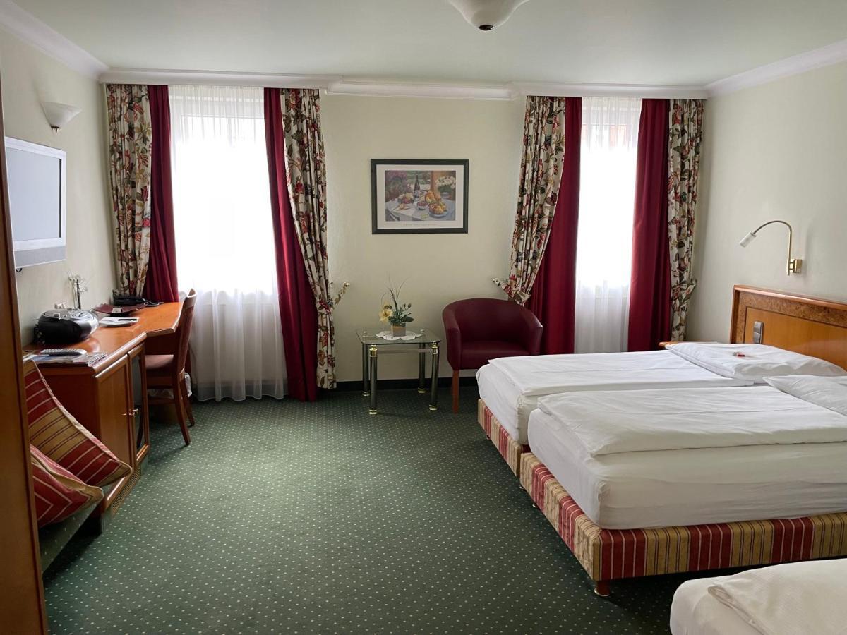 Hotel Ochsen Штутгарт Экстерьер фото